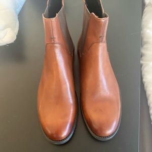 Vagabond Chelsea boots